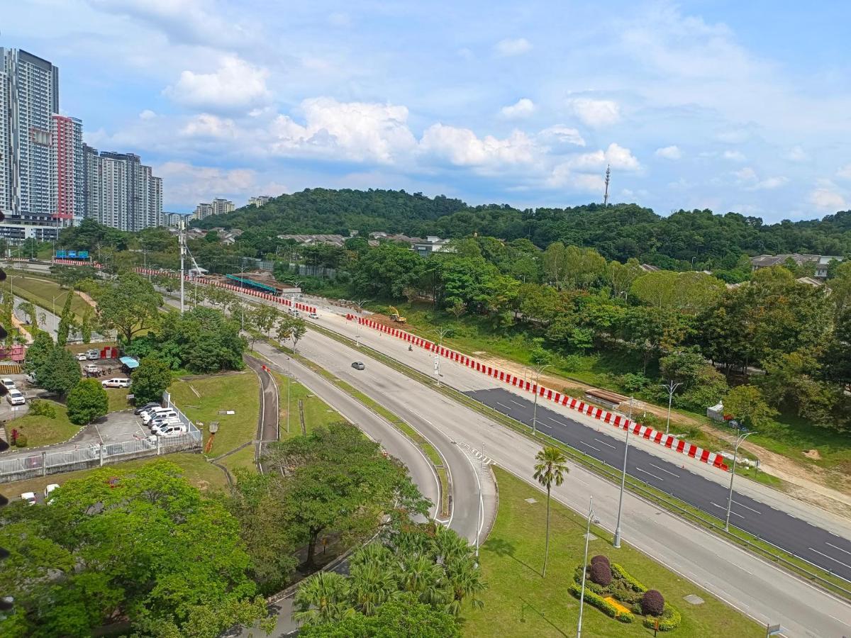 Dg Homestaymuslim Putrajaya - Near Alamanda ภายนอก รูปภาพ