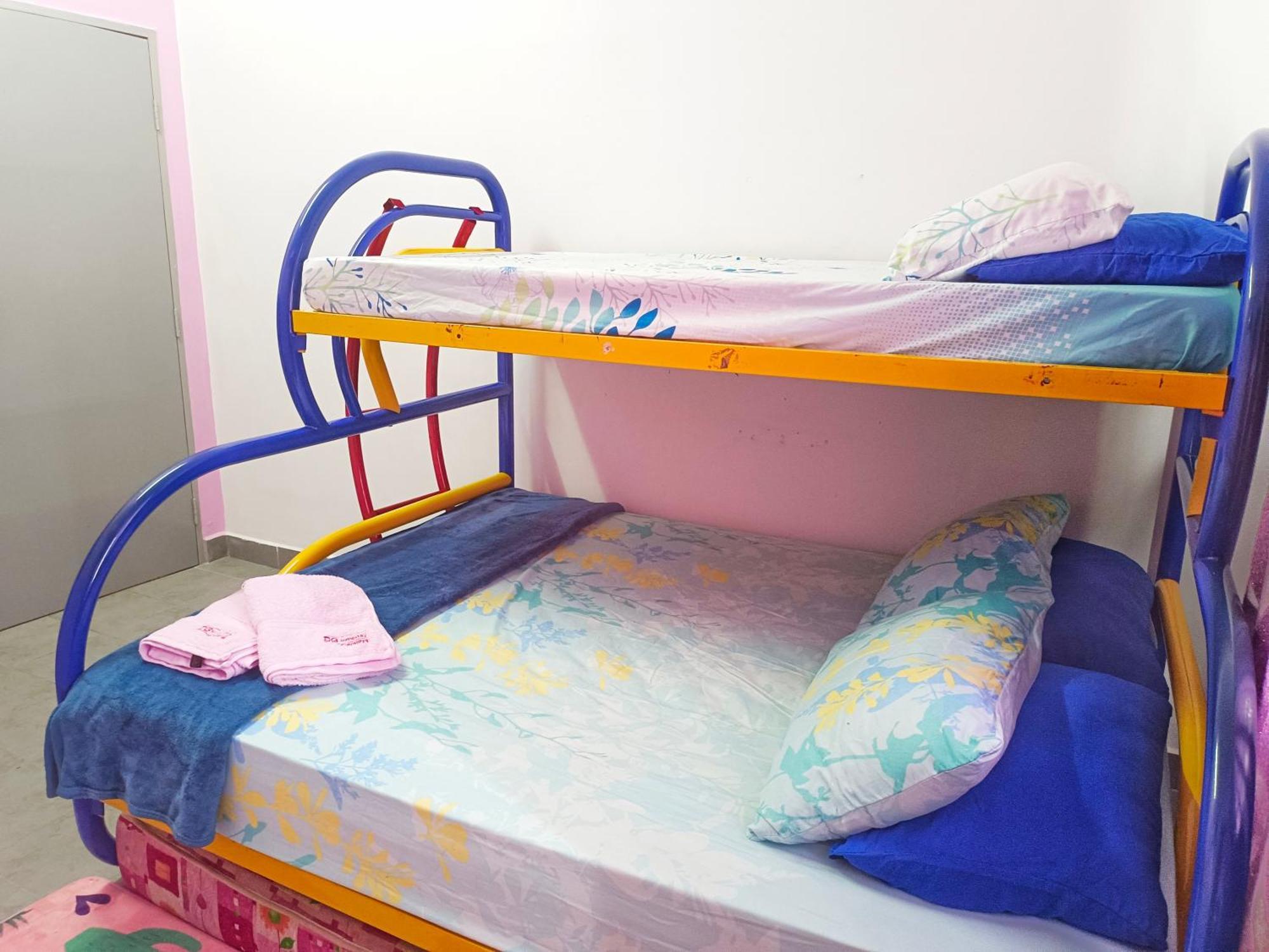 Dg Homestaymuslim Putrajaya - Near Alamanda ภายนอก รูปภาพ